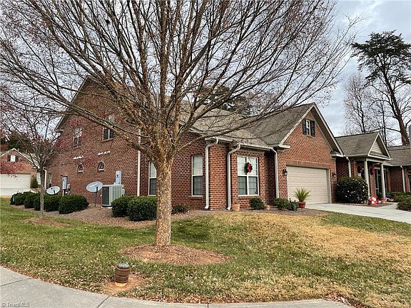 2nd image of 823 Jarman Dr