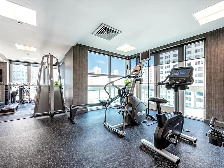 950 Brickell Bay Dr #4403 — Photo 11