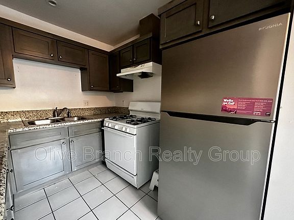 3rd image of 7546 W Norton Ave #7