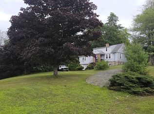 115 Hovey Rd, Londonderry, NH 03053