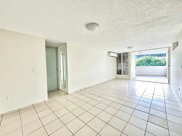 100 Marginal Martinez Nadal Granada Park #9G — Photo 2