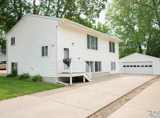 519 S Summit Ave, Sioux Falls, SD 57104