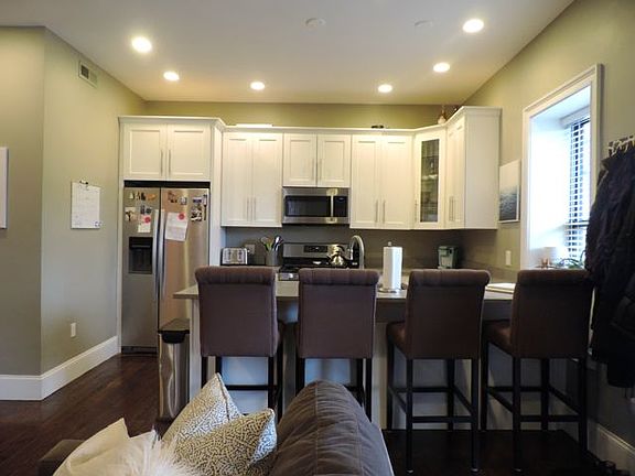 5th image of 432 E 5th St #2