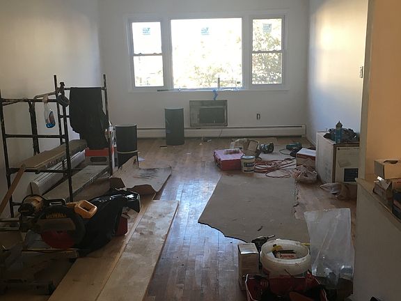 5th image of 1640 Bell Blvd #2FL