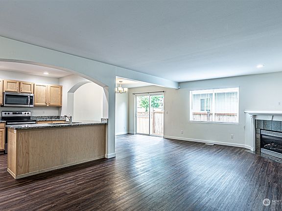 4th image of 7346 177th Street E