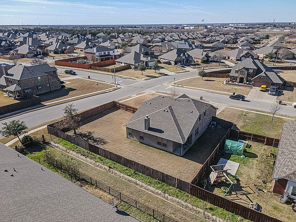 5th image of 6811 Gamecock Ct