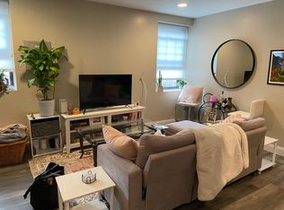 266 S 10th St FLOOR 2, Philadelphia, PA 19107