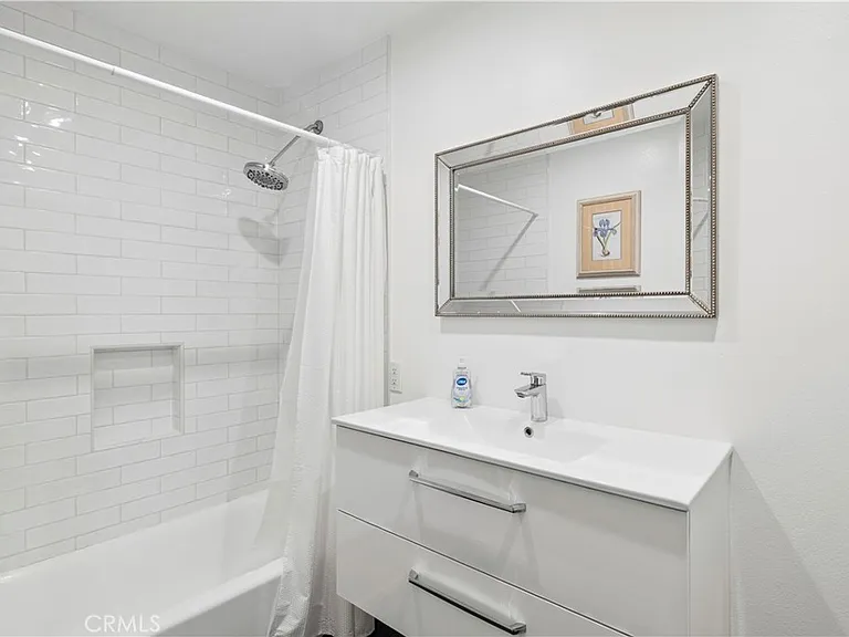 618 Acacia Ave — Photo 10