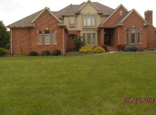9321 Ash Hollow Ln, Dayton, OH 45458