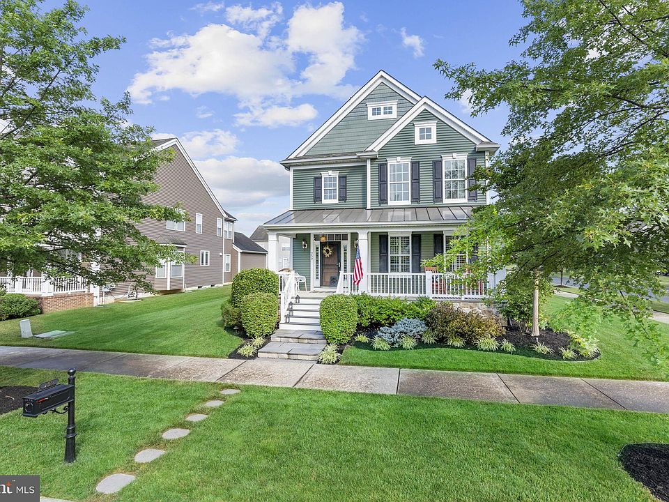 1st image of 250 Wickerberry Dr
