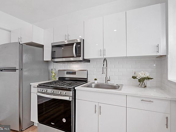 4th image of 2033 Snyder Ave Floor 2