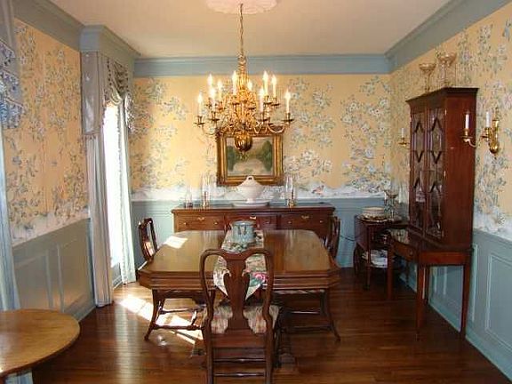 3rd image of 40 Avenue Of The Oaks