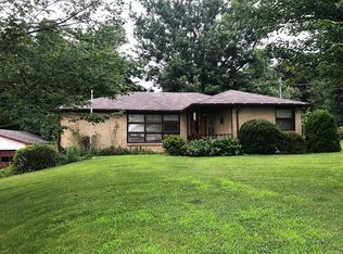 318 Circle Dr, Delmont, PA