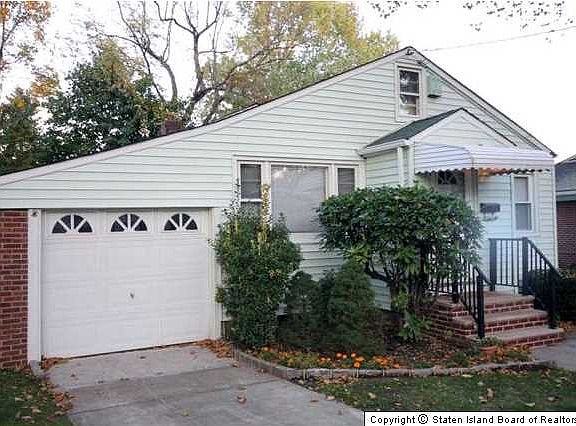 2nd image of 195 Fremont Ave