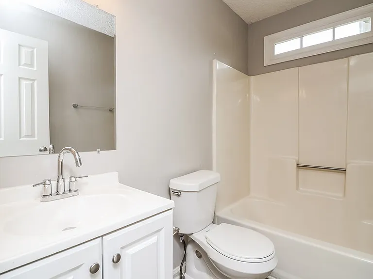 2981 Sutton Dr SW — Photo 17