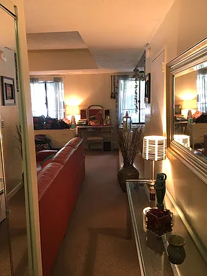 Sold by Metropolis International Realty Inc. | media 2