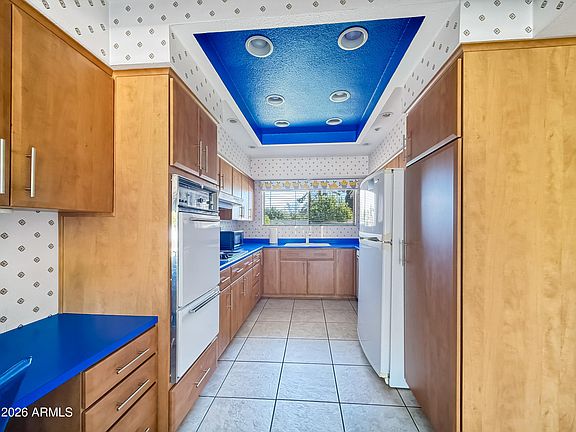 5th image of 7848 N 5TH Avenue