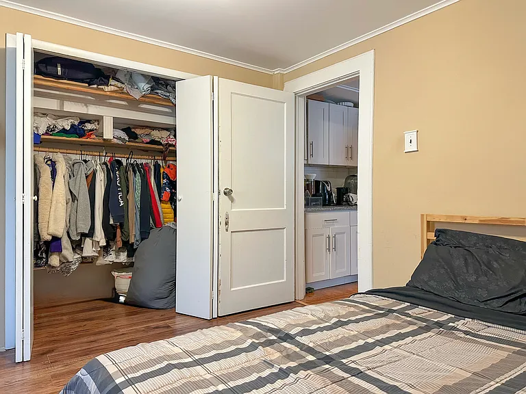 184 Maple St #2 — Photo 11