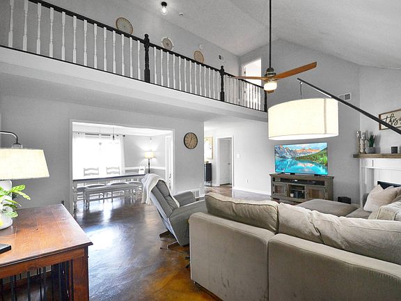 3rd image of 7482 Cordova Club Dr E