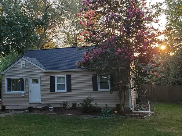 1751 Anderson Rd #B, Falls Church, VA 22043