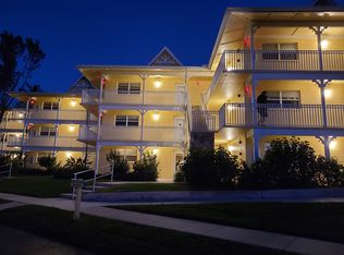 1000 10th Ave S, Naples, FL 34102