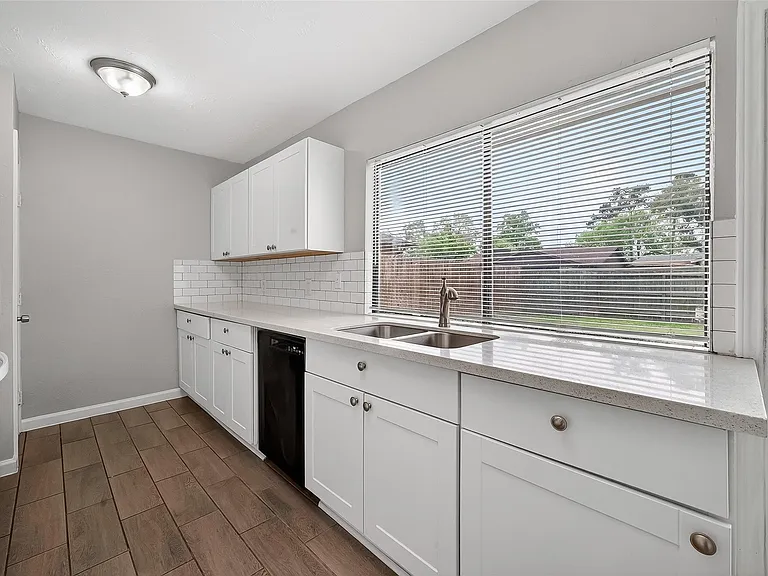 14034 Lourdes Dr — Photo 15