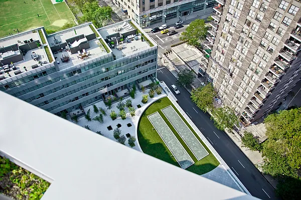 Rented by Mirador Real Estate | media 25