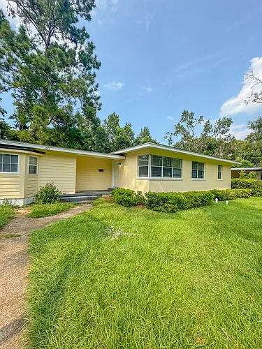 1666 Mayhew St Photo 1