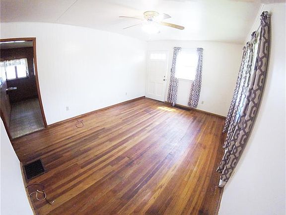4th image of 644 Todd Ave