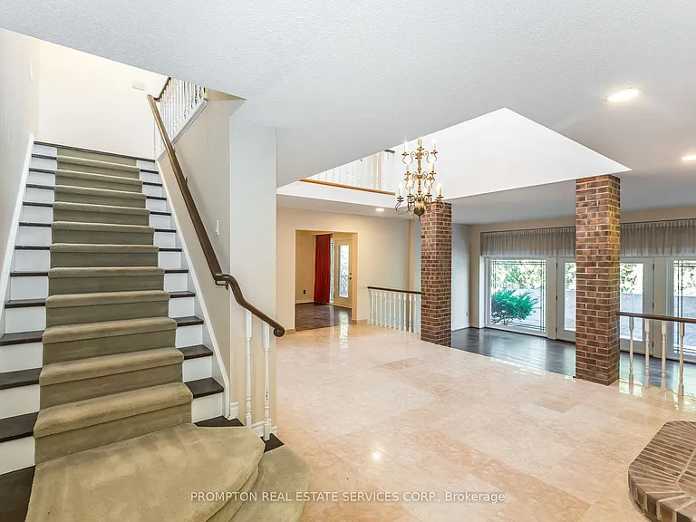 4 Sagewood Dr — Photo 2