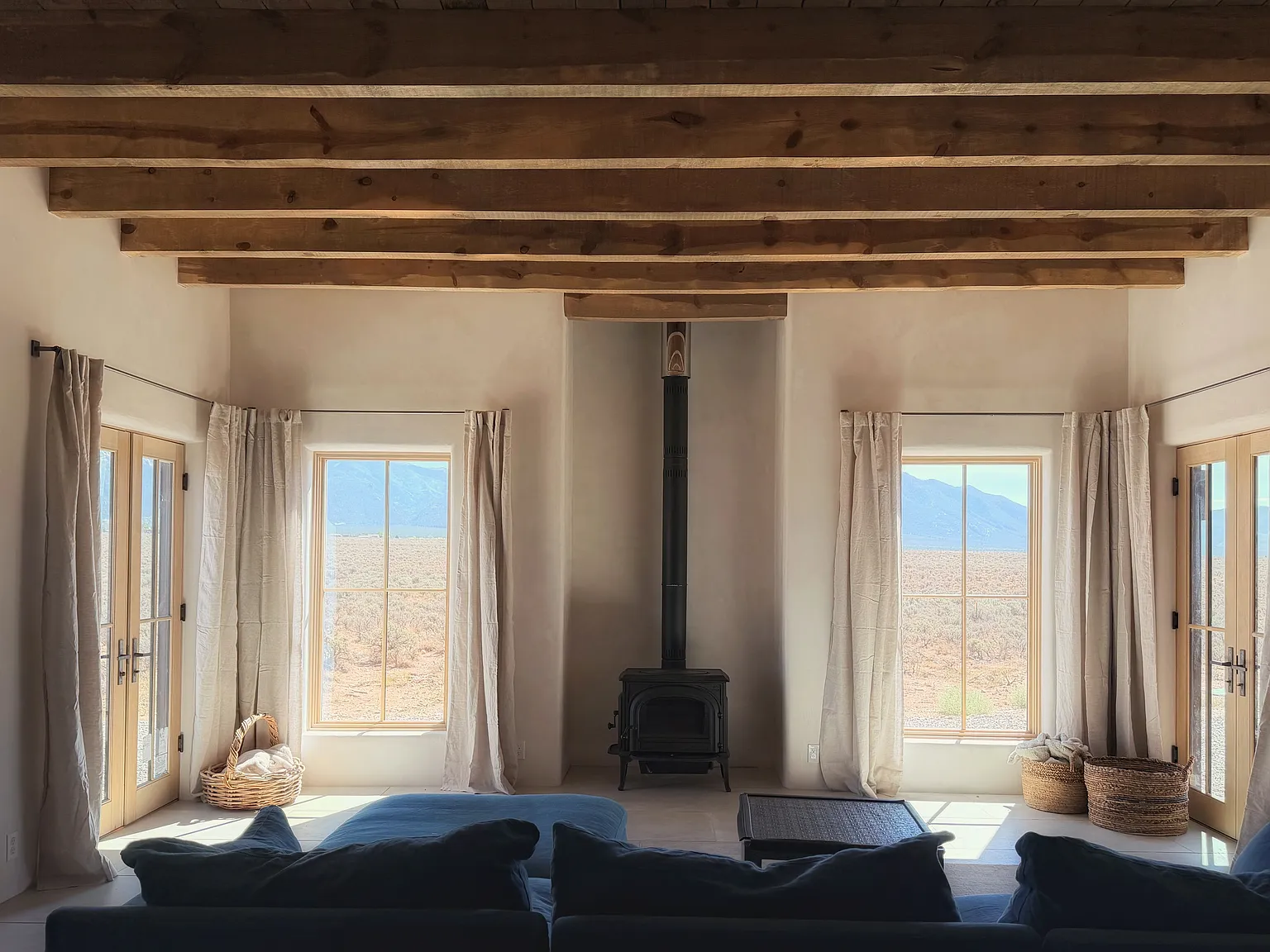 2 bed, 1.5 bath, 1508 sqft, $3,000 — Photo 2