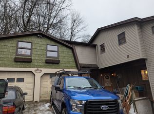 16 Allen Way, White Oak, PA 15131