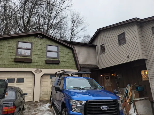 16 Allen Way, White Oak, PA 15131