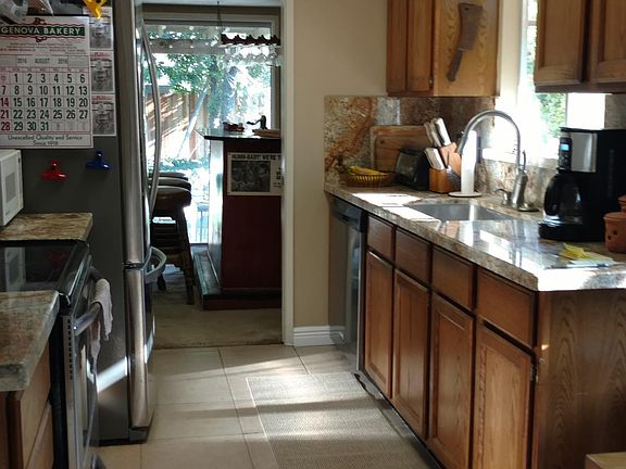 2nd image of 338 E Yorkshire Dr