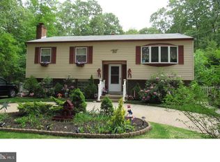 2639 S Shore Dr, Williamstown, NJ 08094