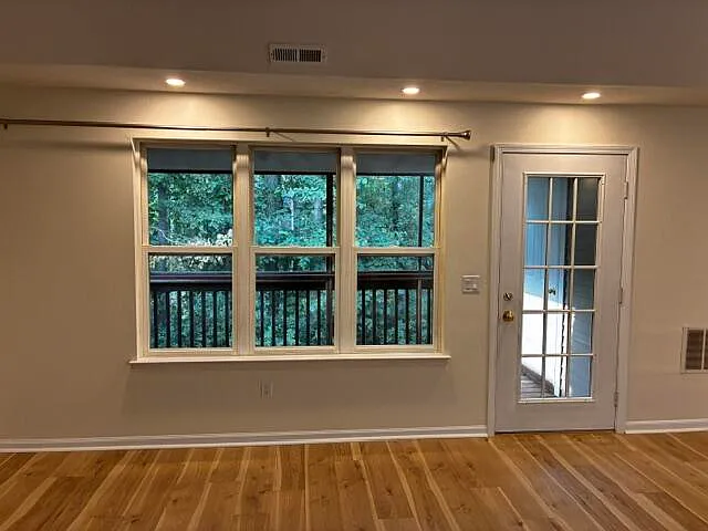 1357 Heatherwood Ln — Photo 12