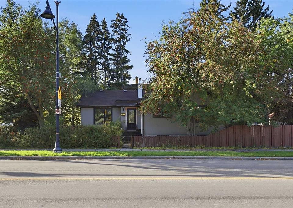 1st image of 601 N 30th Ave SW