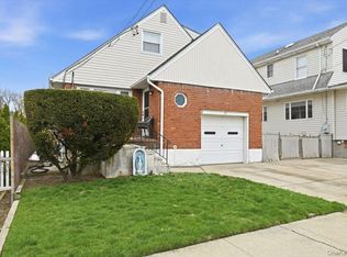 117 Terrace Avenue, Floral Park, NY 11001