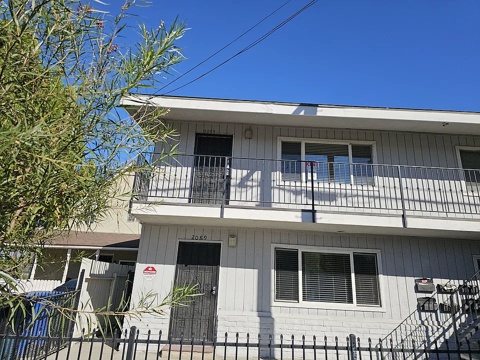 2095 W Linden St #2095