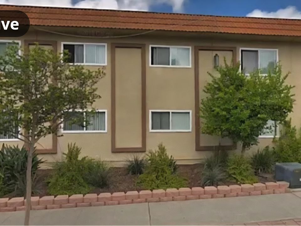 1st image of 213 E 12th St
