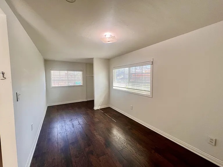 Bedroom (4)
