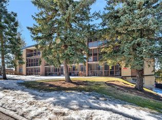 944 Caledonian Vw #405, Cambridge, ON N3H 1A5