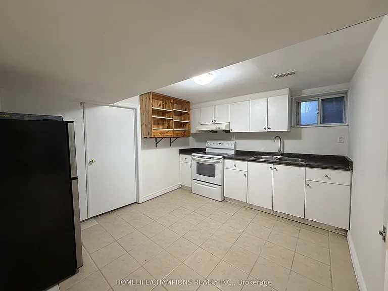 21 Moran Rd #BASEMENT — Photo 5
