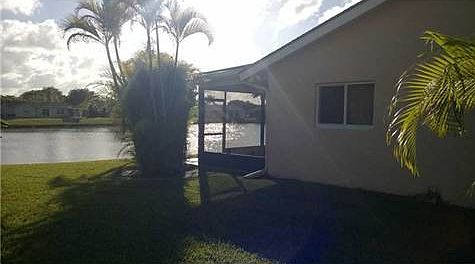 3rd image of 10114 NW 71st St