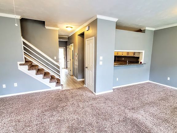 2nd image of 839 S Lake Cir