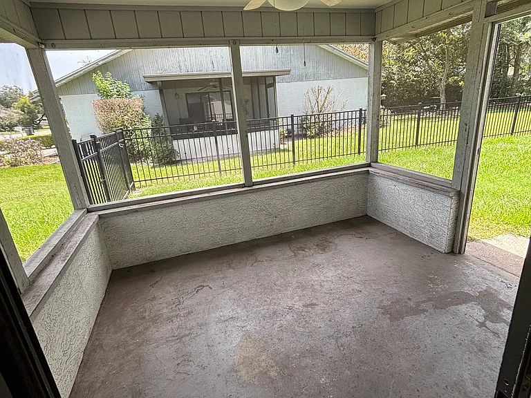 1140 Dosseywood Ln #1 — Photo 10