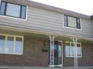 4704 S Louise Ave, Sioux Falls, SD 57106