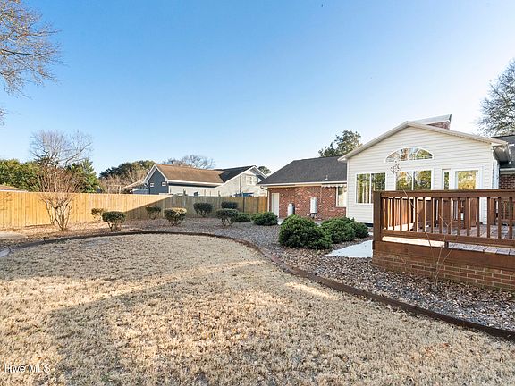 3rd image of 337 Semmes Drive