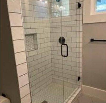 4th image of 1105 W 22nd 1/2 St #A
