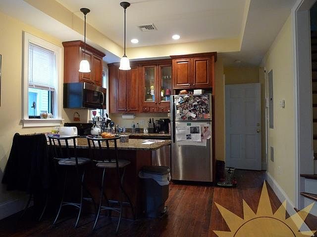 2nd image of 172 Hillside St APT 4